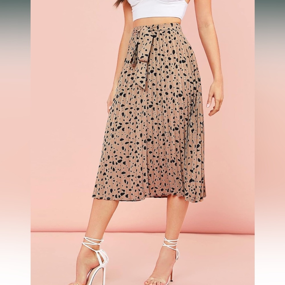 Black spots pleated A-line midi skirt with belt size XS